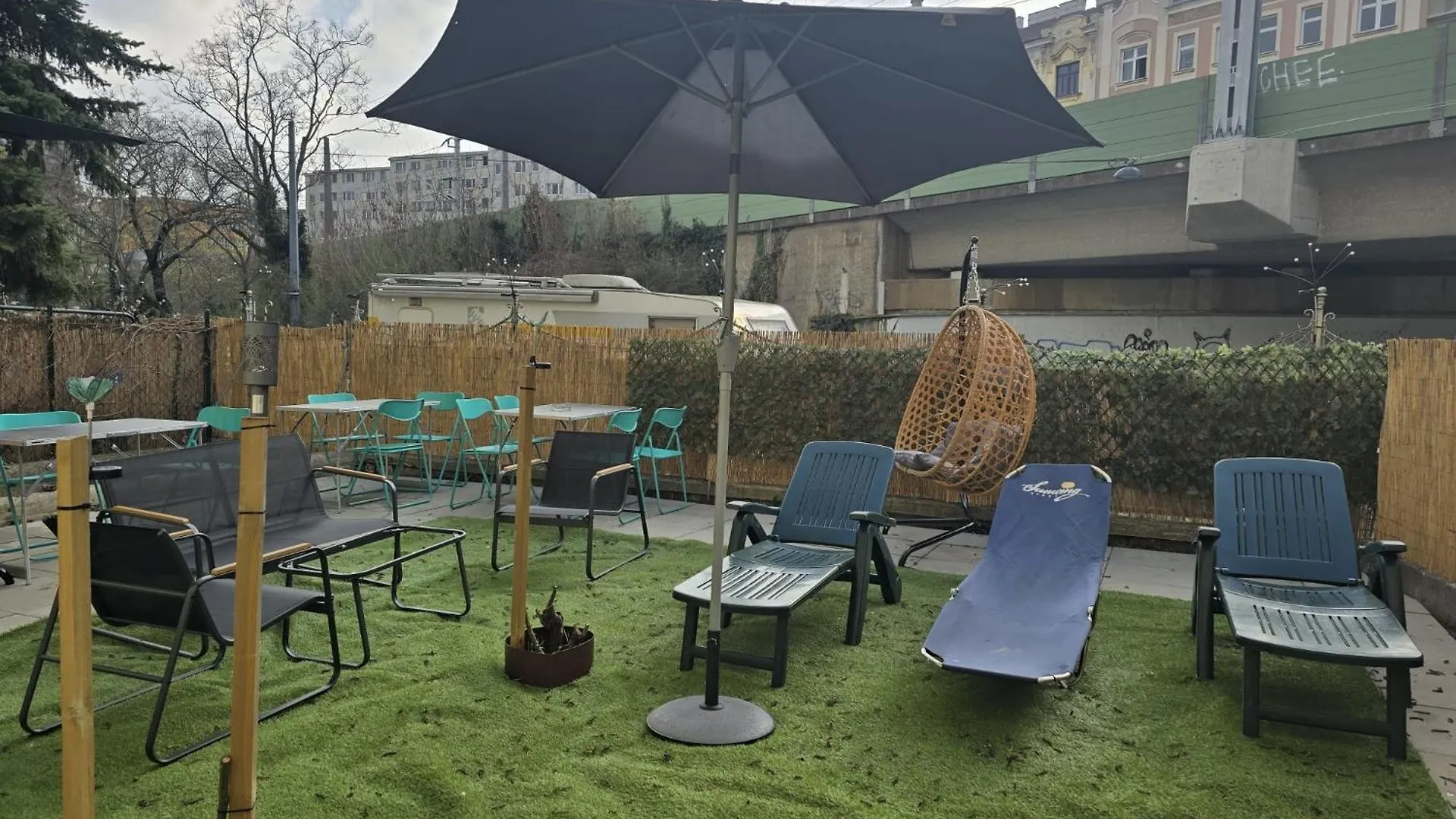 Neat Studio Near Millenium Tower Vienna Apartment